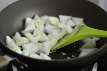 爽口下饭菜——酱汁老黄瓜