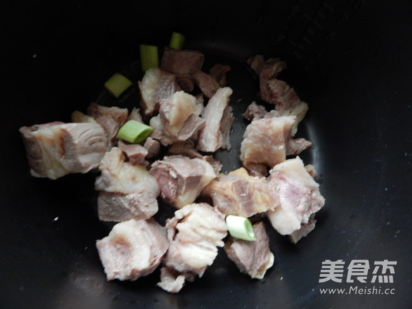 西红柿土豆炖牛楠