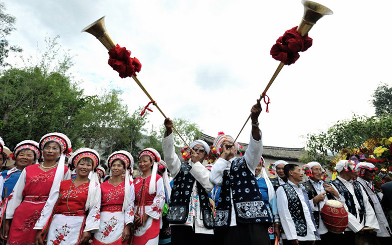 为什么西南少数民族要在头上缠很多布