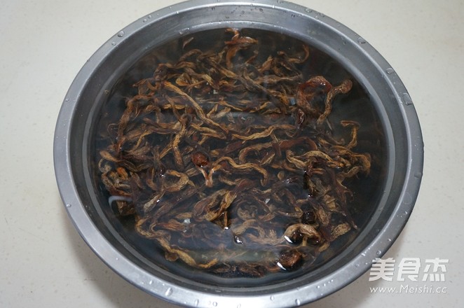 五花肉烧干豆角