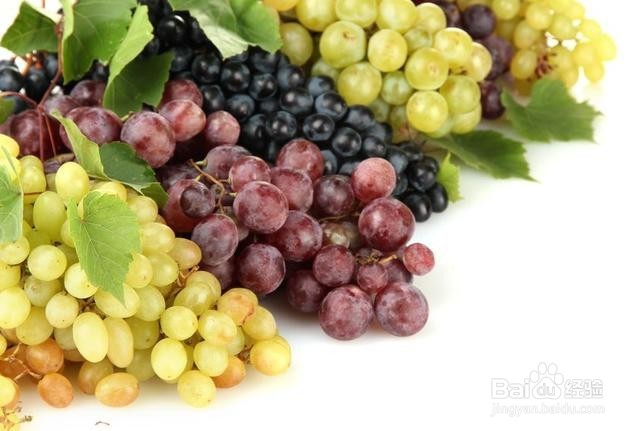 葡萄上的白霜要不要洗？