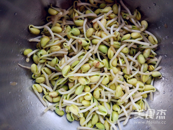 素炒豆芽的做法