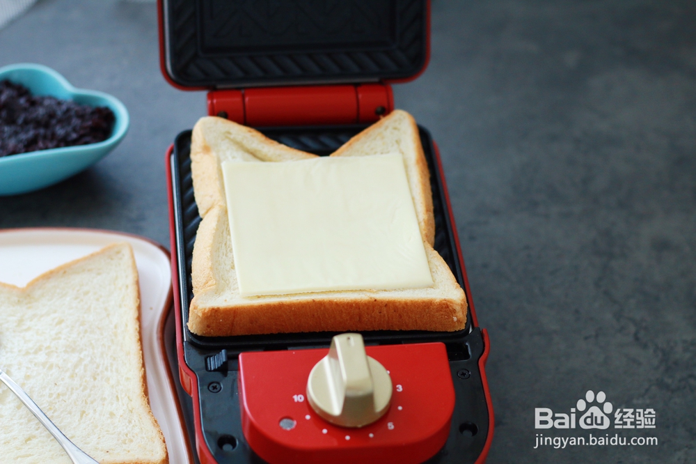 香香脆脆的米芝士三明治吐司轻食机早餐