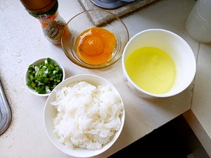 蛋炒饭先炒蛋还是先炒饭