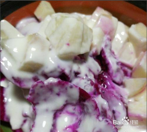 香蕉火龙果沙拉的做法