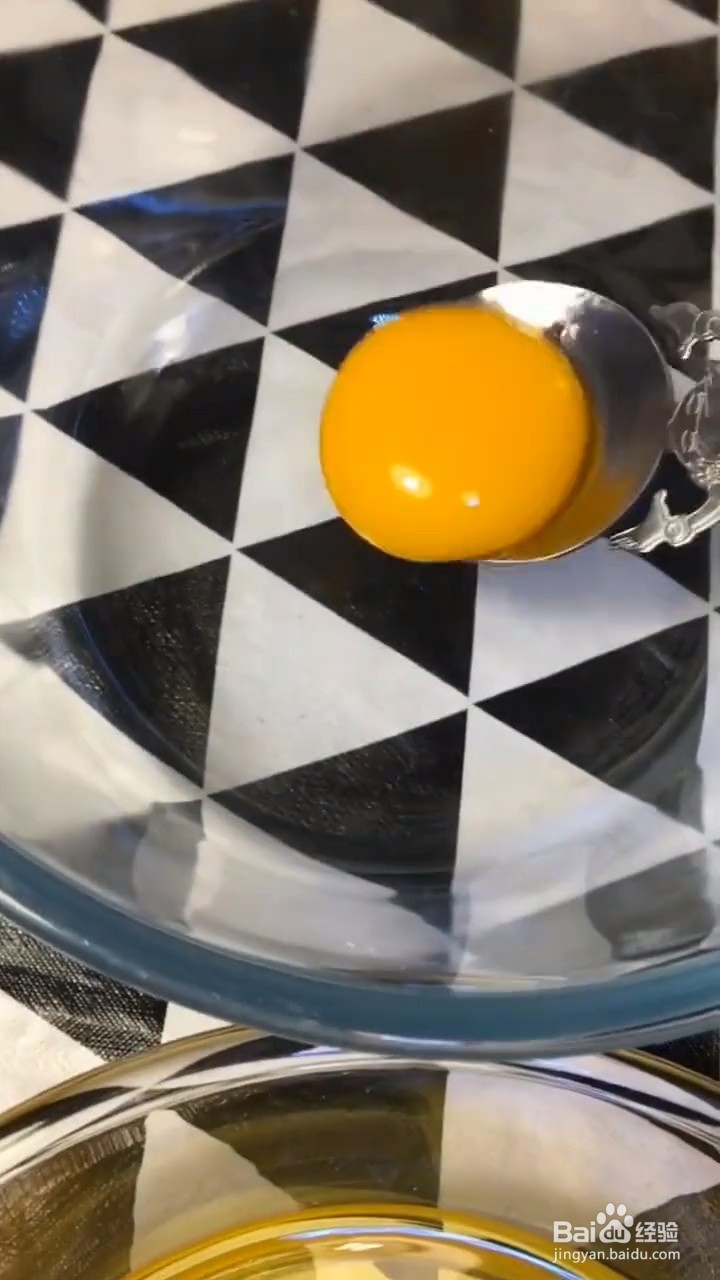 如何制作简单美味的电饭煲蒸蛋糕