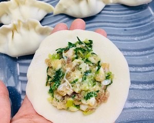 如何制作猪肉小白菜