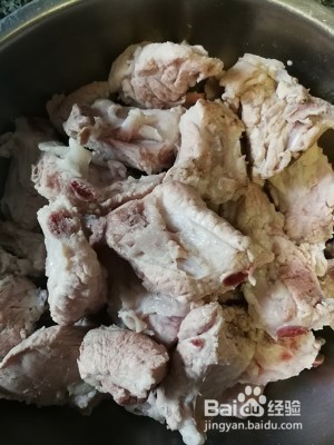 教你怎么做香喷喷的排骨炖土豆