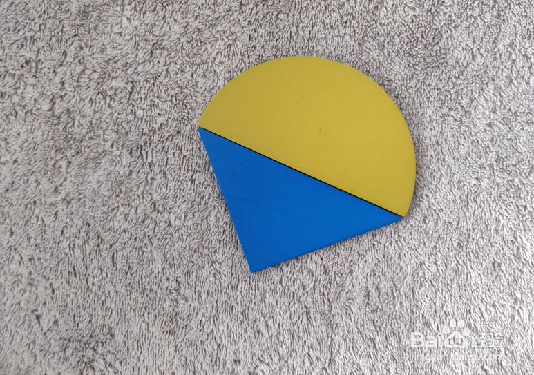 含三个三角形的UFO用蒙氏积木怎样拼？