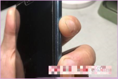 手机只听见震动无法开机