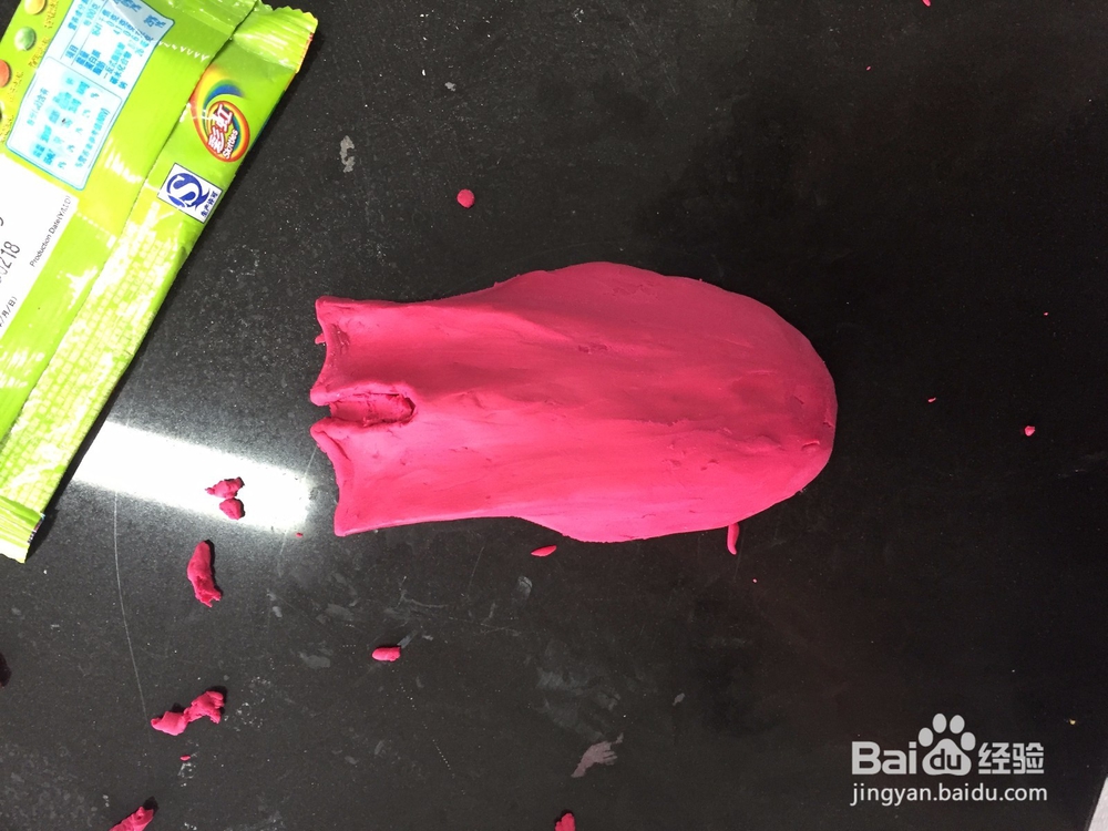 如何用橡皮泥捏手的模型