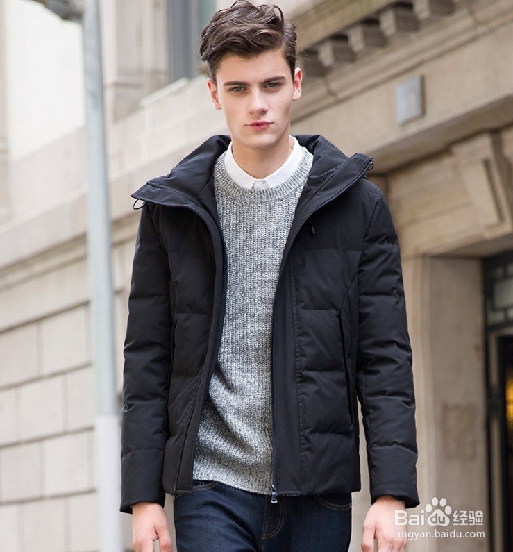 男生面包服搭什么裤子