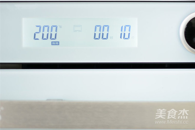 烧烤茄子的灵魂是酱料啊