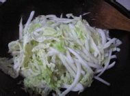 白菜炖豆腐的简单做法