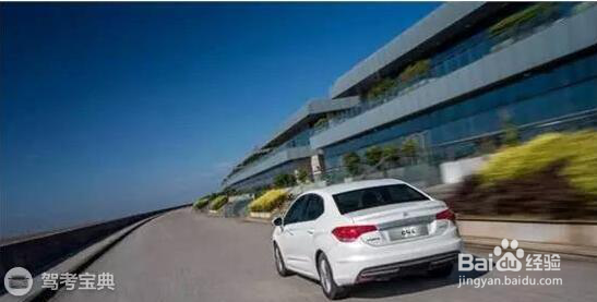 这样刹车不仅仅毁车还有可能出人命！