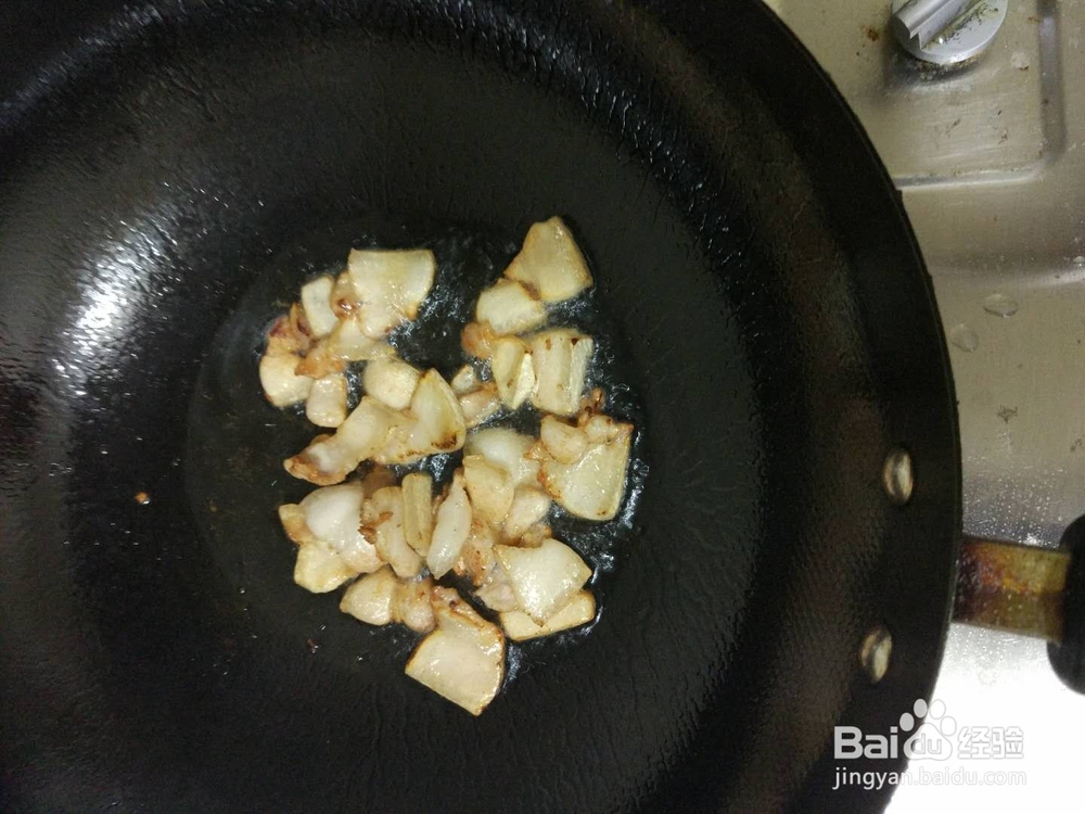 如何做菜花炒肉。