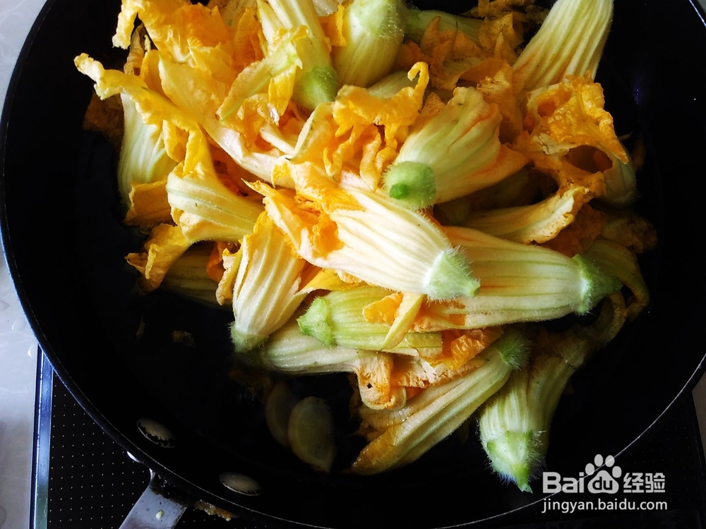 南瓜花瘦肉汤的家常做法