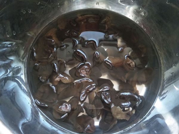 凉拌腐竹木耳黄瓜