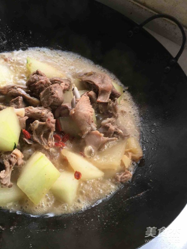 枸杞子冬瓜焖鸭