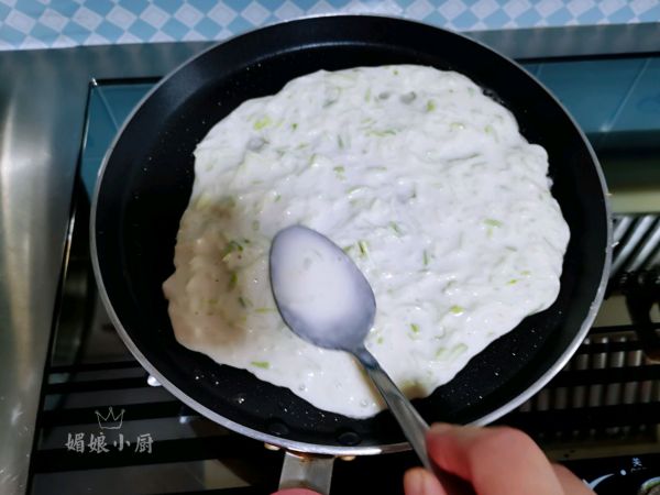 #四季宝蓝小罐#花生酱鸡蛋早餐饼