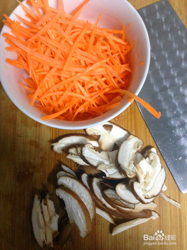 #过年# 鱼香肉丝的做法