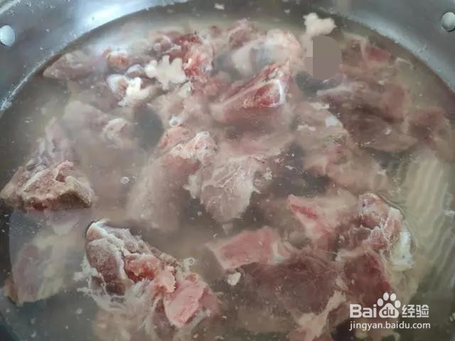 玉米排骨汤的做法