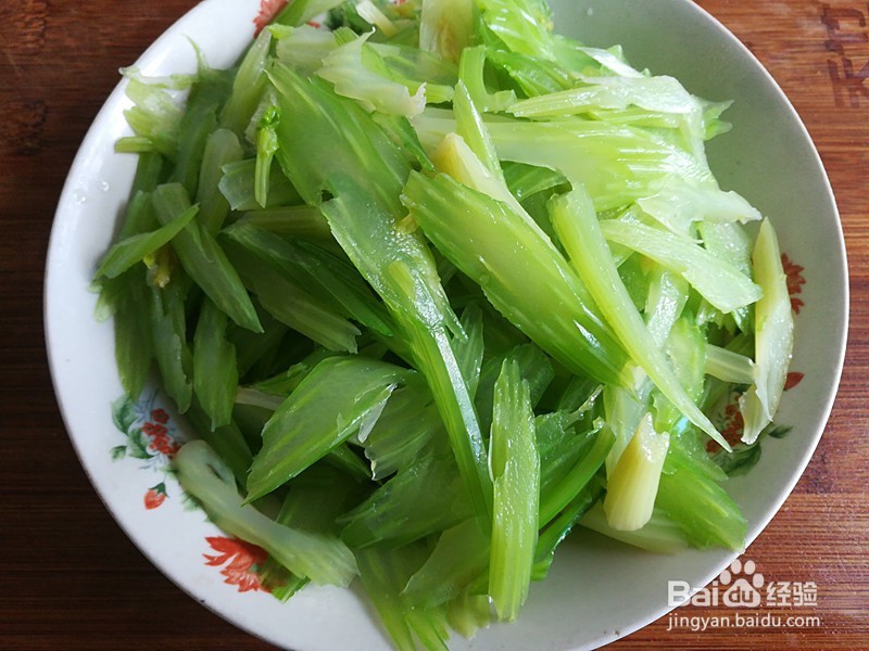 怎么做黑豆腐干炒芹菜