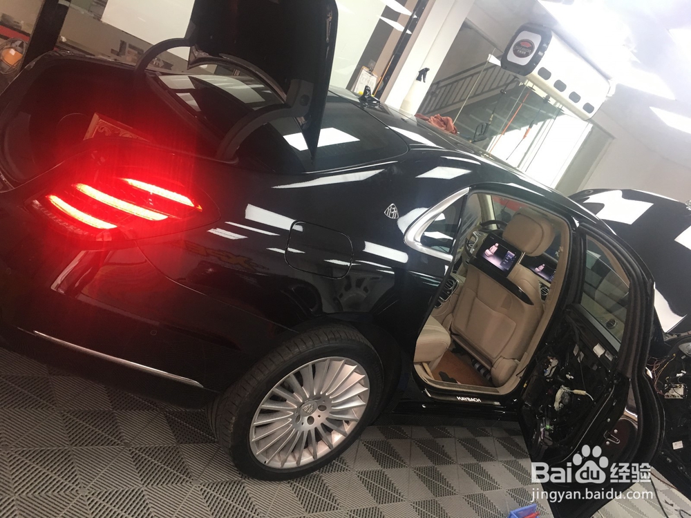 奔驰迈巴赫S450改装大柏林音响技术哪家能改