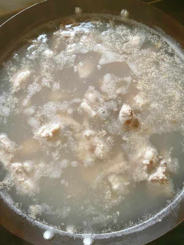 海带绿豆排骨汤