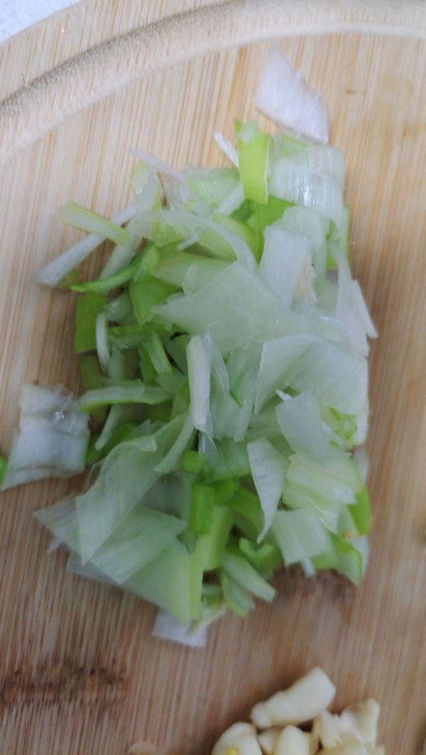 家常虾仁粉丝煲