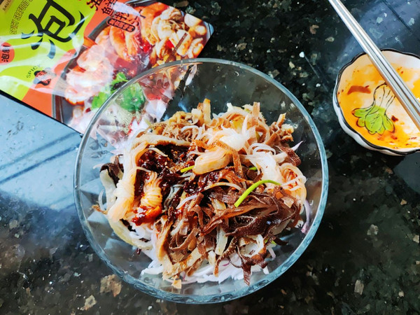 麻辣牛肚拌魔芋