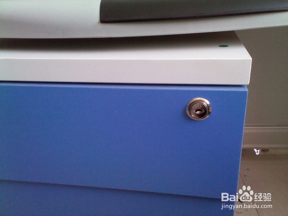 抽屉锁坏了怎么办?