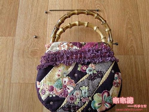 夏季里清凉的精致小手挽