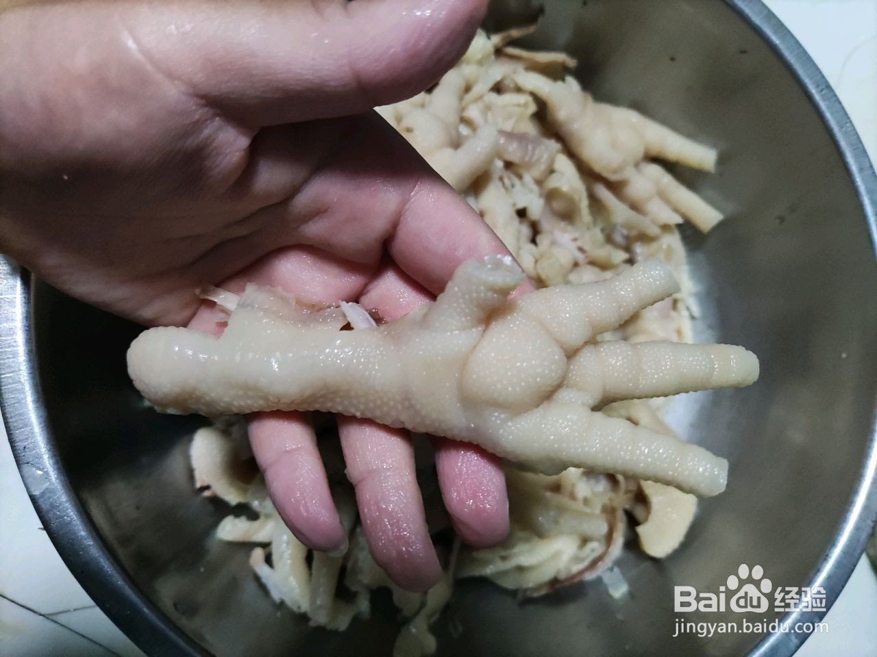 消暑开胃无骨凤爪的做法