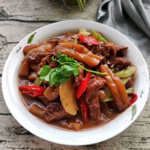 黑椒魔芋炖鸭腿