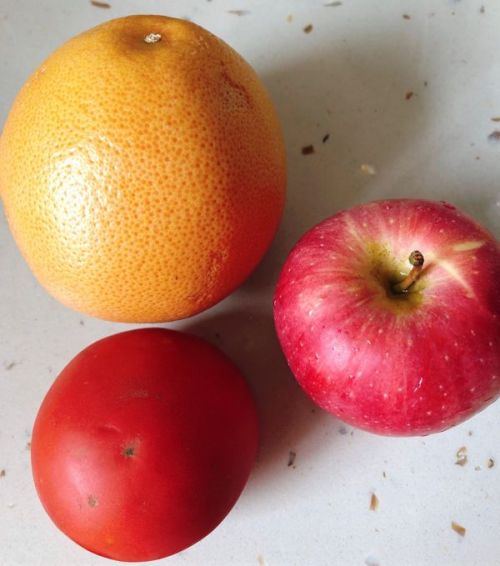 西柚苹果番茄汁