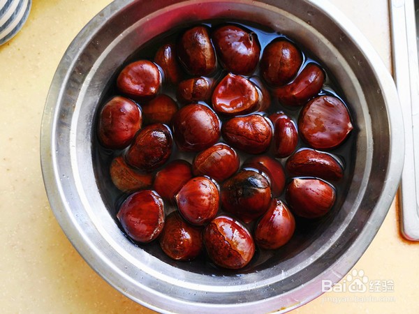 蒸板栗的做法