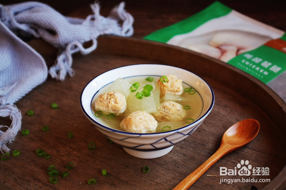 怎么吃都不腻的鸡肉丸子冬瓜汤