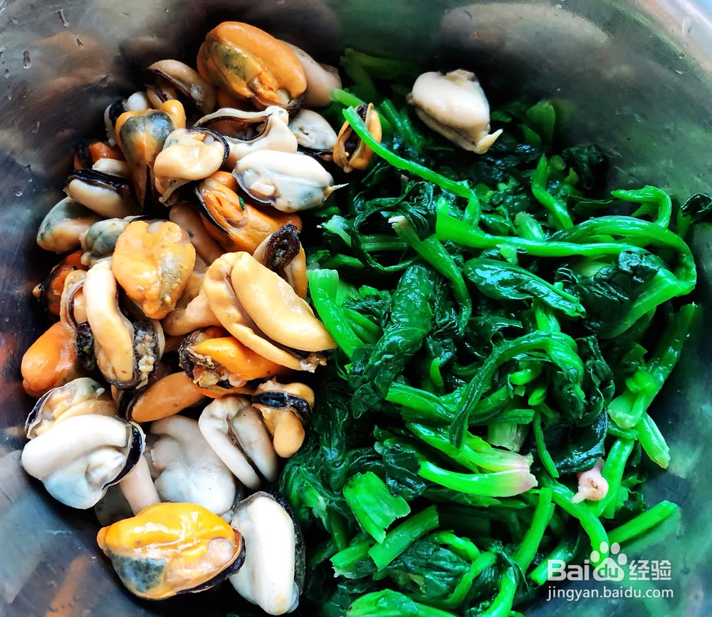 这么做菠菜拌海虹