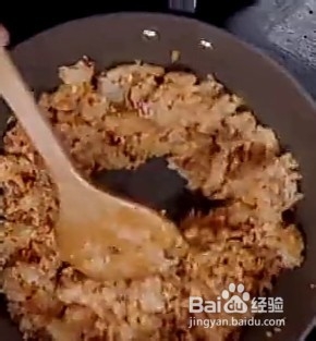 五花肉炒米饭,配上鸡蛋片,做一道好看的主食