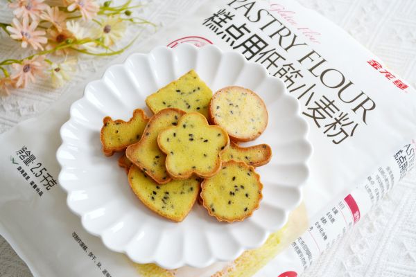 黑芝麻鸡蛋小饼干