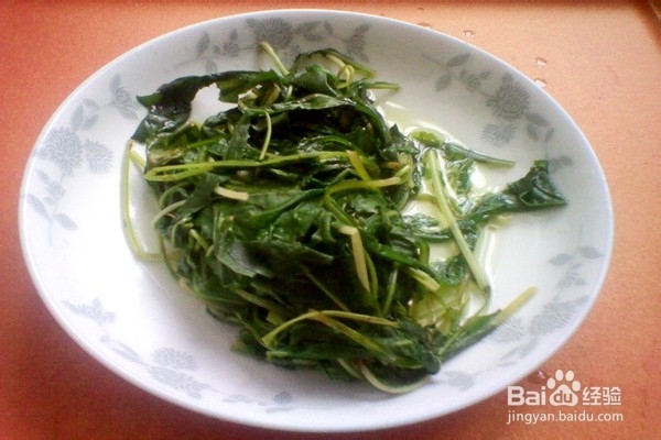 凉拌蒲公英--------清热解毒