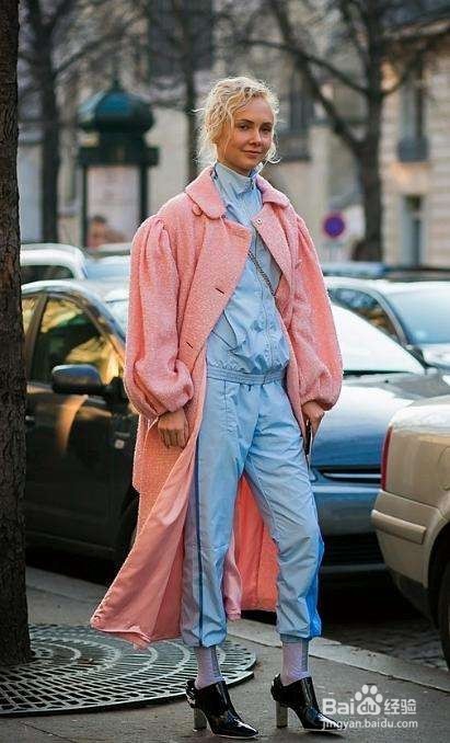 泡泡袖衣服怎么穿出气质