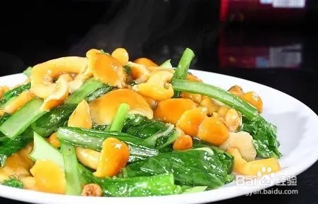 小白菜炒滑子菇