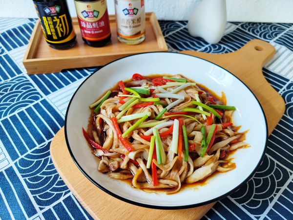 凉拌手撕杏鲍菇