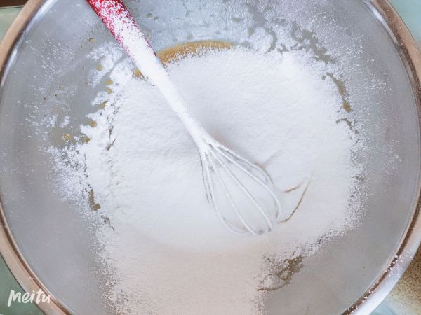 香脆鸡蛋芝麻小饼干