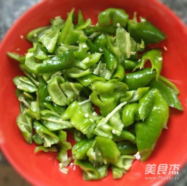 香芹腊肉的做法