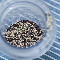 不点外卖63-奶香藜麦蛋黄糕