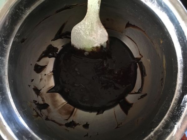可可漩涡奶油裸蛋糕