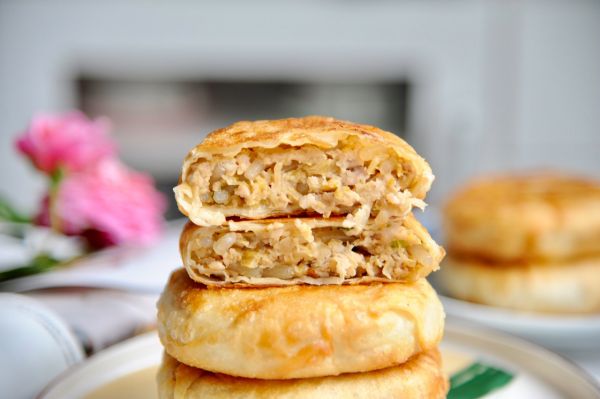 酸菜猪肉粉条馅饼